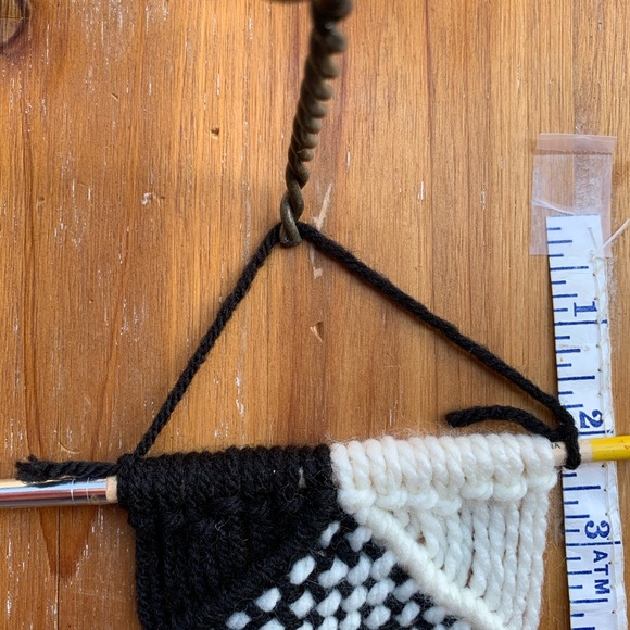 yin yang paintbrush macrame - Picture 10 of 11